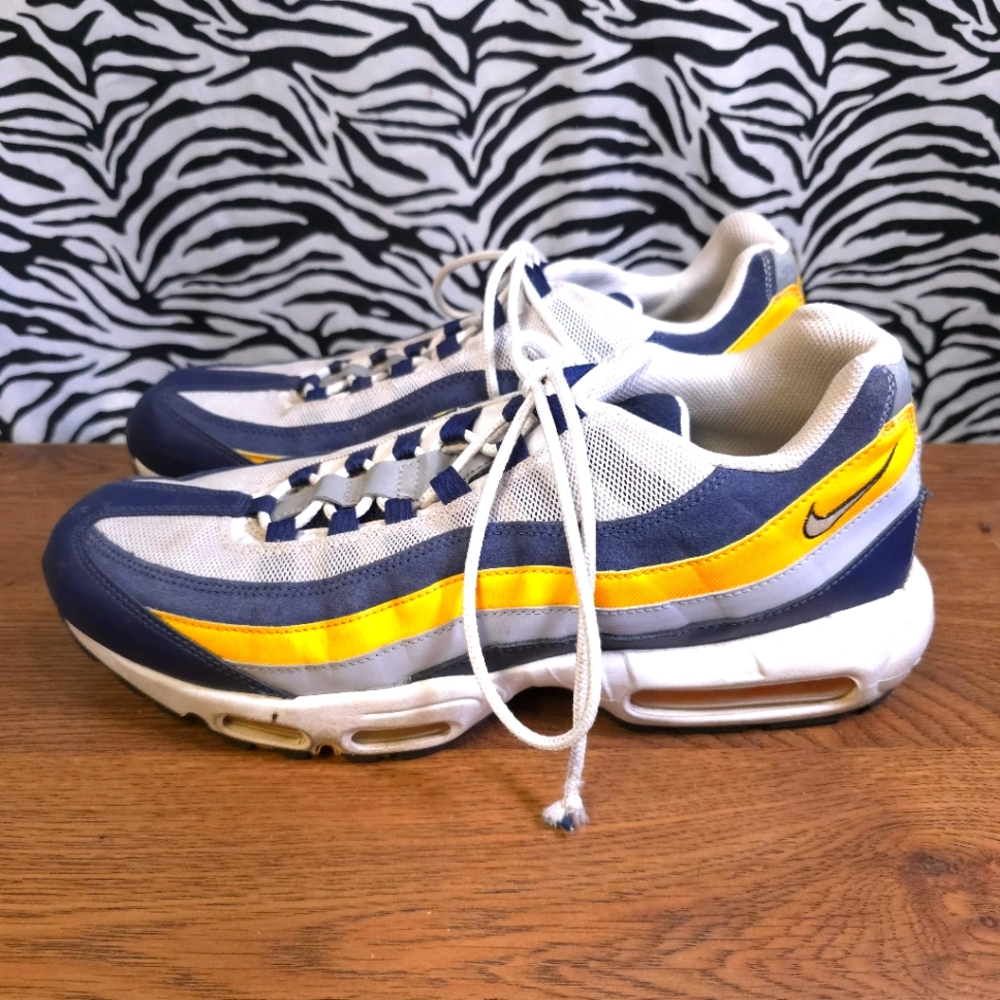 X BINRL1 0124 Mens Sz. 13 Nike Air Max 95 "Michigan" Shoes - GWOSLOO2.71